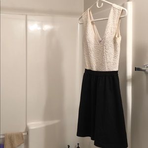 Candie,s white and black dress